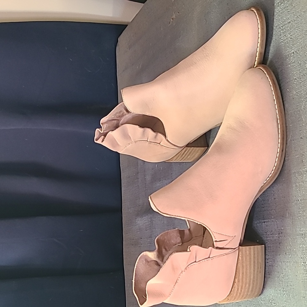 🆕{Seychelles} Ankle Bootie